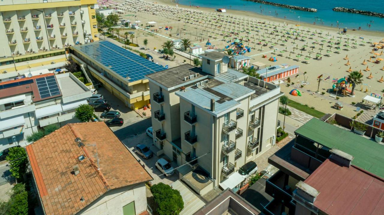 Hotel Milanese Rimini Exterior foto